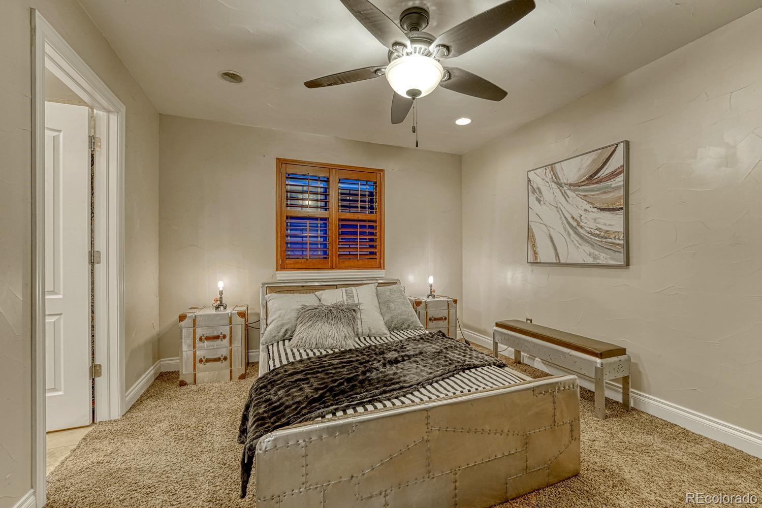 MLS Image #24 for 1023 s locust street,denver, Colorado
