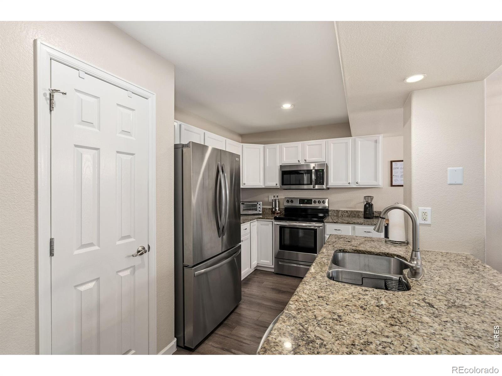 MLS Image #6 for 2930 w stuart street,fort collins, Colorado