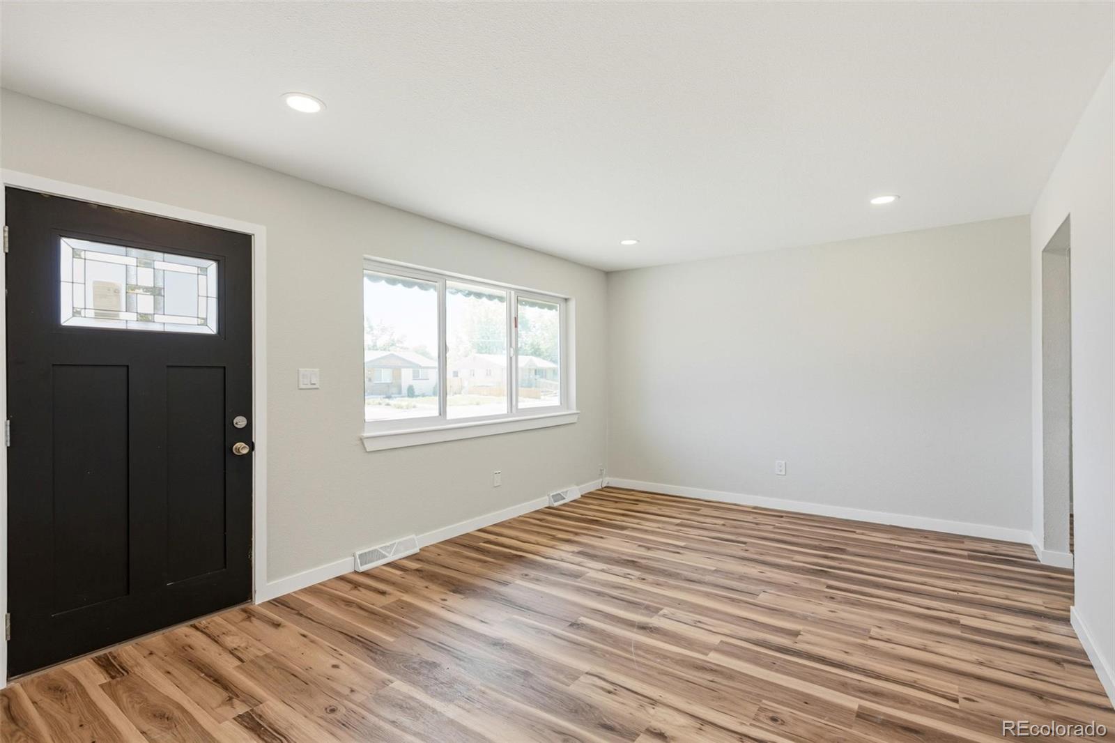MLS Image #5 for 9241  aspen drive,thornton, Colorado
