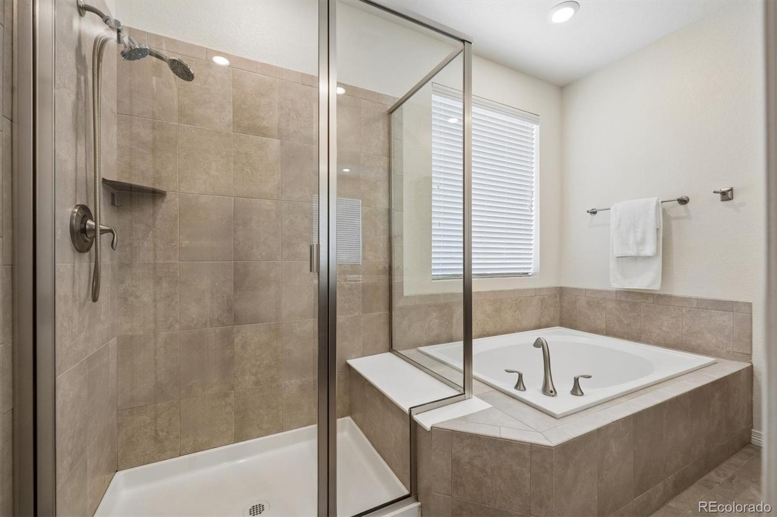 MLS Image #14 for 8409  eldora way,arvada, Colorado