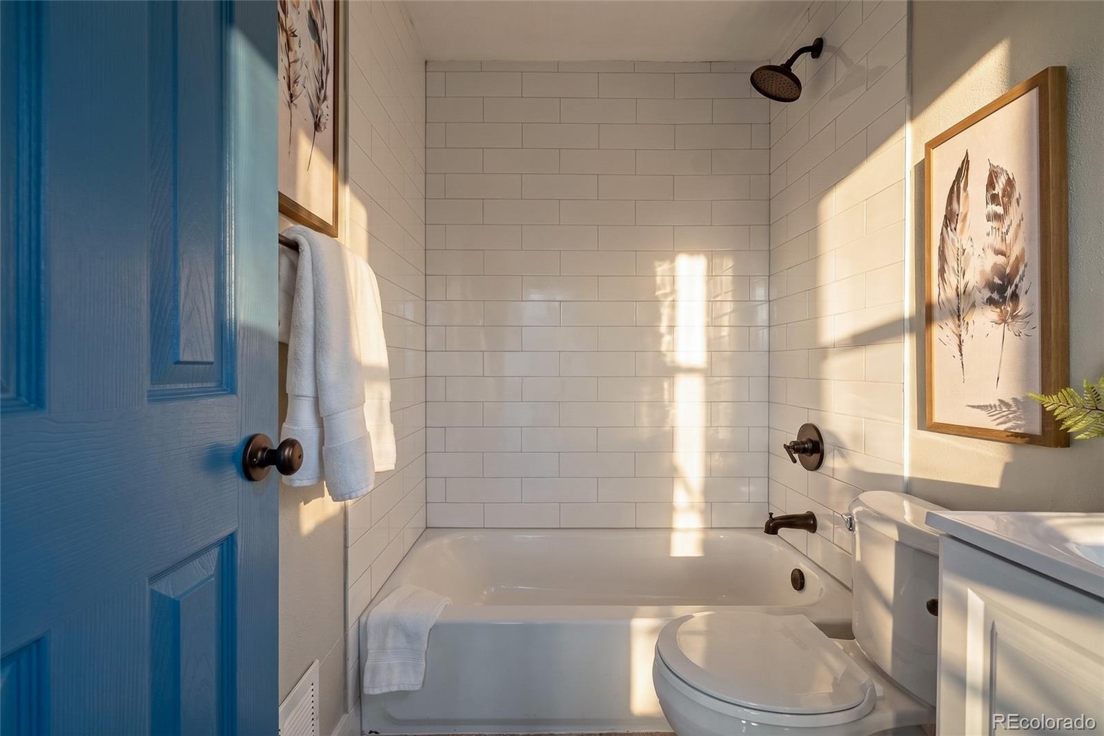 MLS Image #19 for 3055 n holly street,denver, Colorado