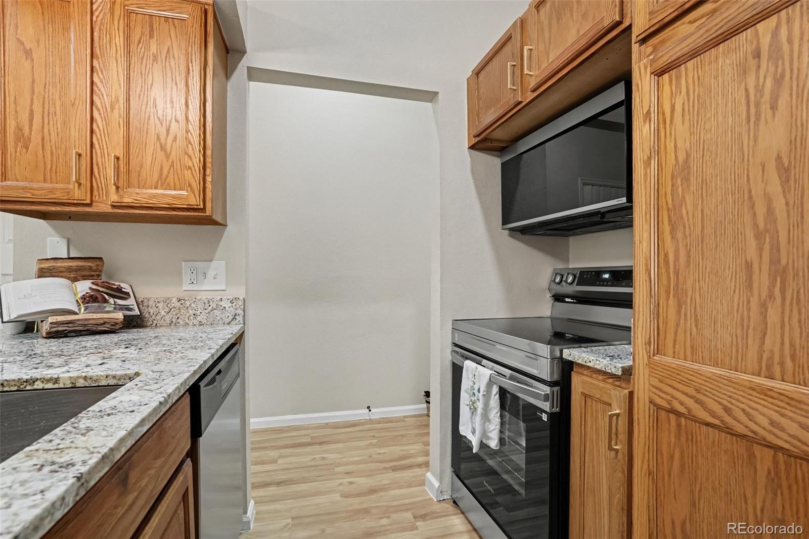 MLS Image #3 for 467 s memphis way,aurora, Colorado
