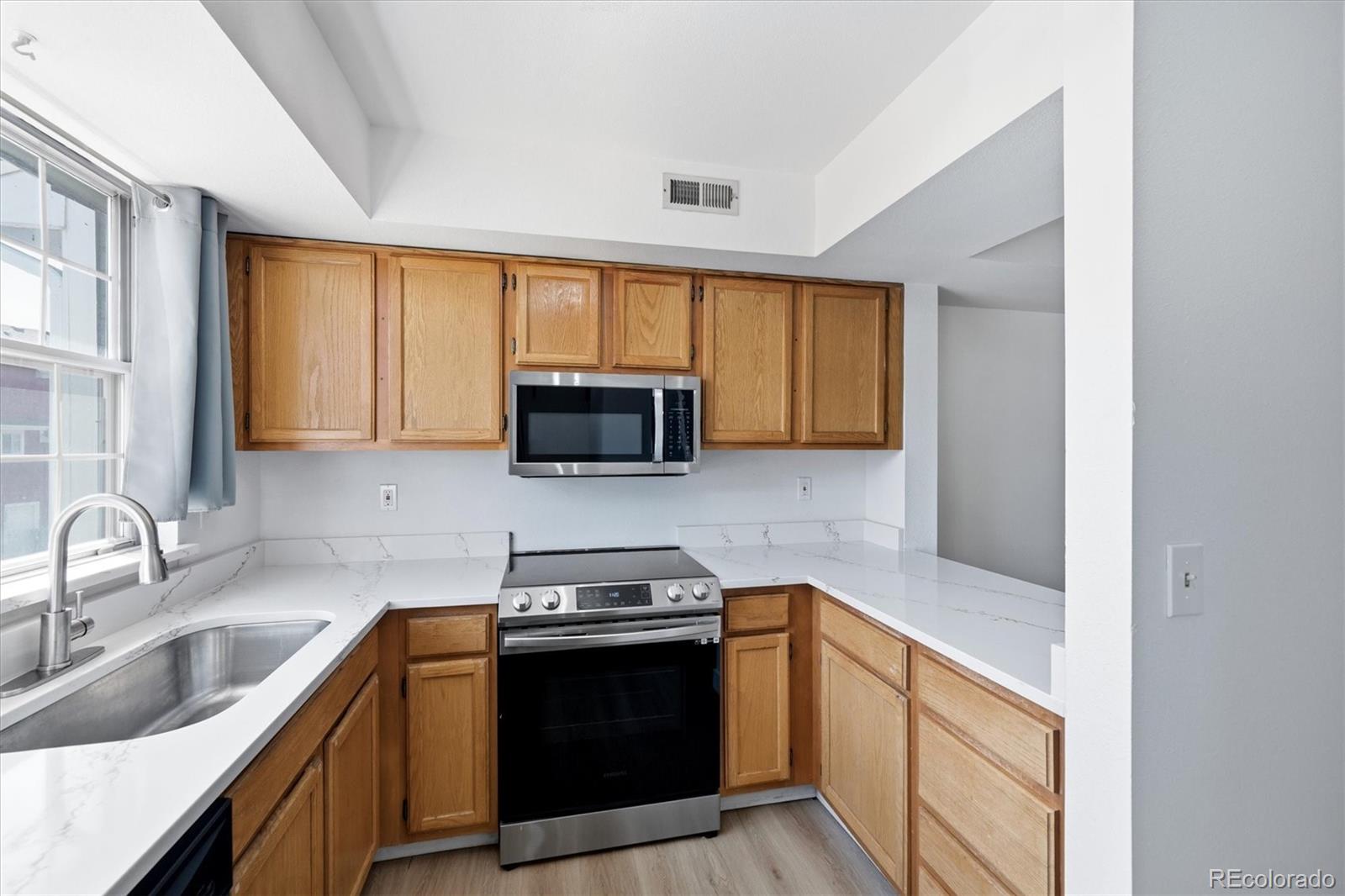 MLS Image #13 for 8199  welby road,thornton, Colorado