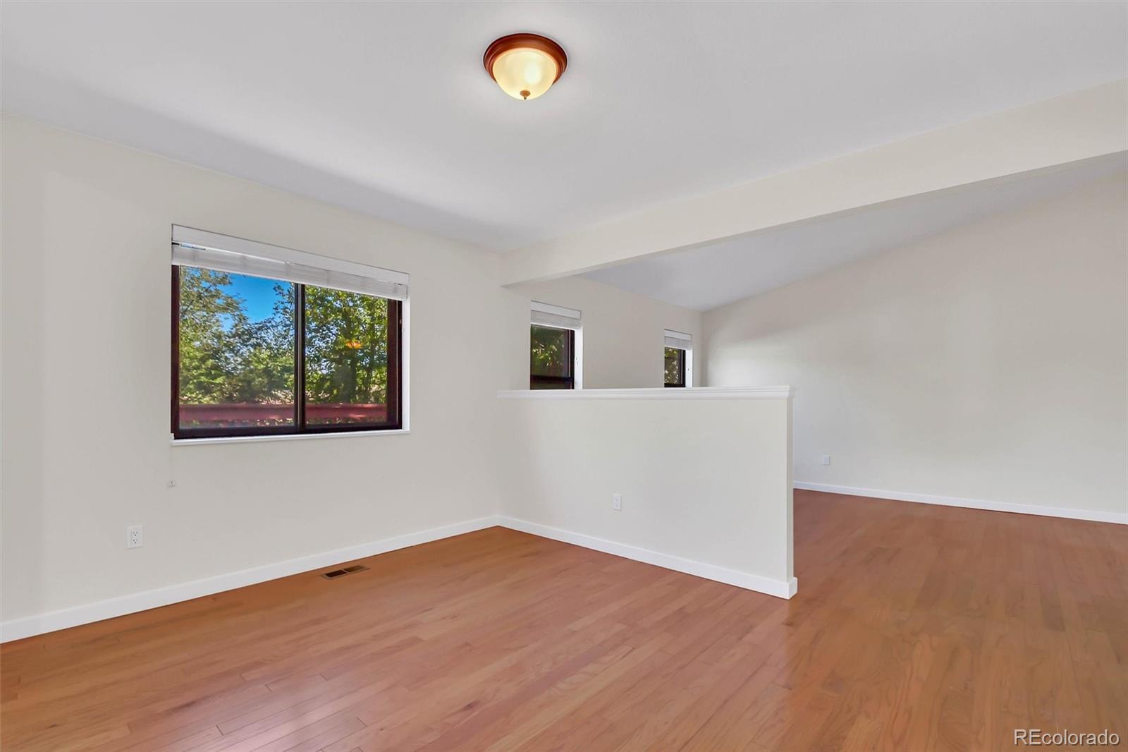 MLS Image #4 for 315 w davies avenue,littleton, Colorado