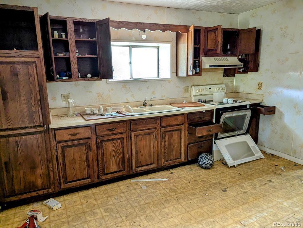 MLS Image #6 for 505 w 10th street,walsenburg, Colorado