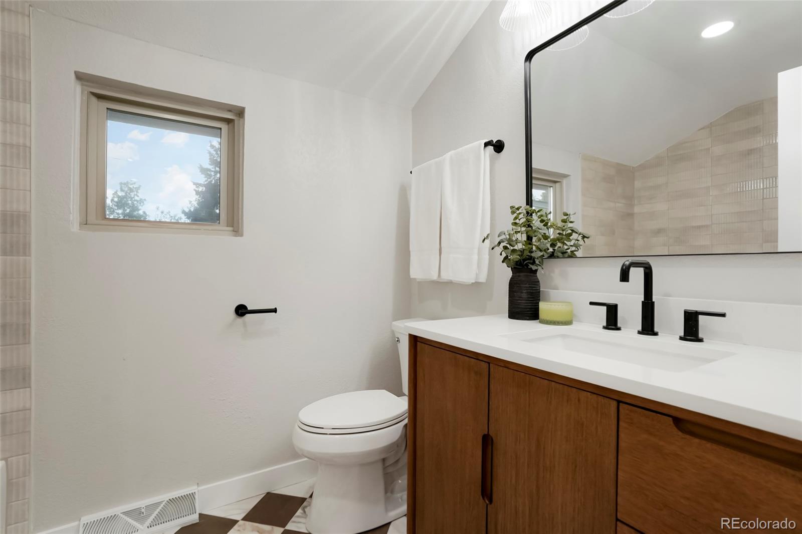 MLS Image #27 for 3692 e briarwood avenue,littleton, Colorado