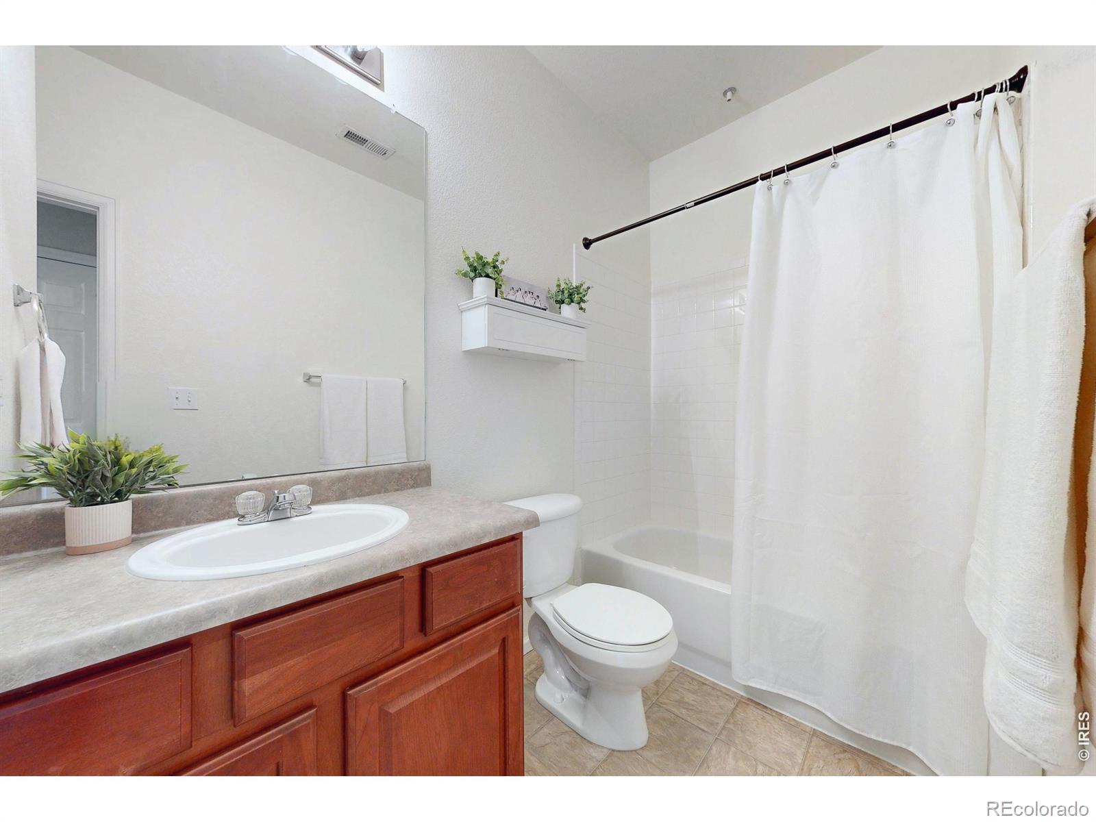 MLS Image #11 for 11313  navajo circle,westminster, Colorado