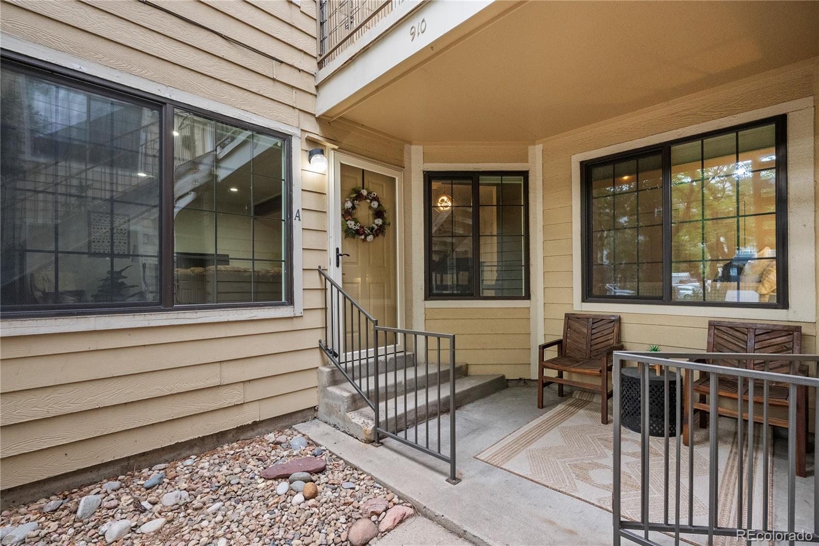 MLS Image #1 for 910 s dahlia street,denver, Colorado