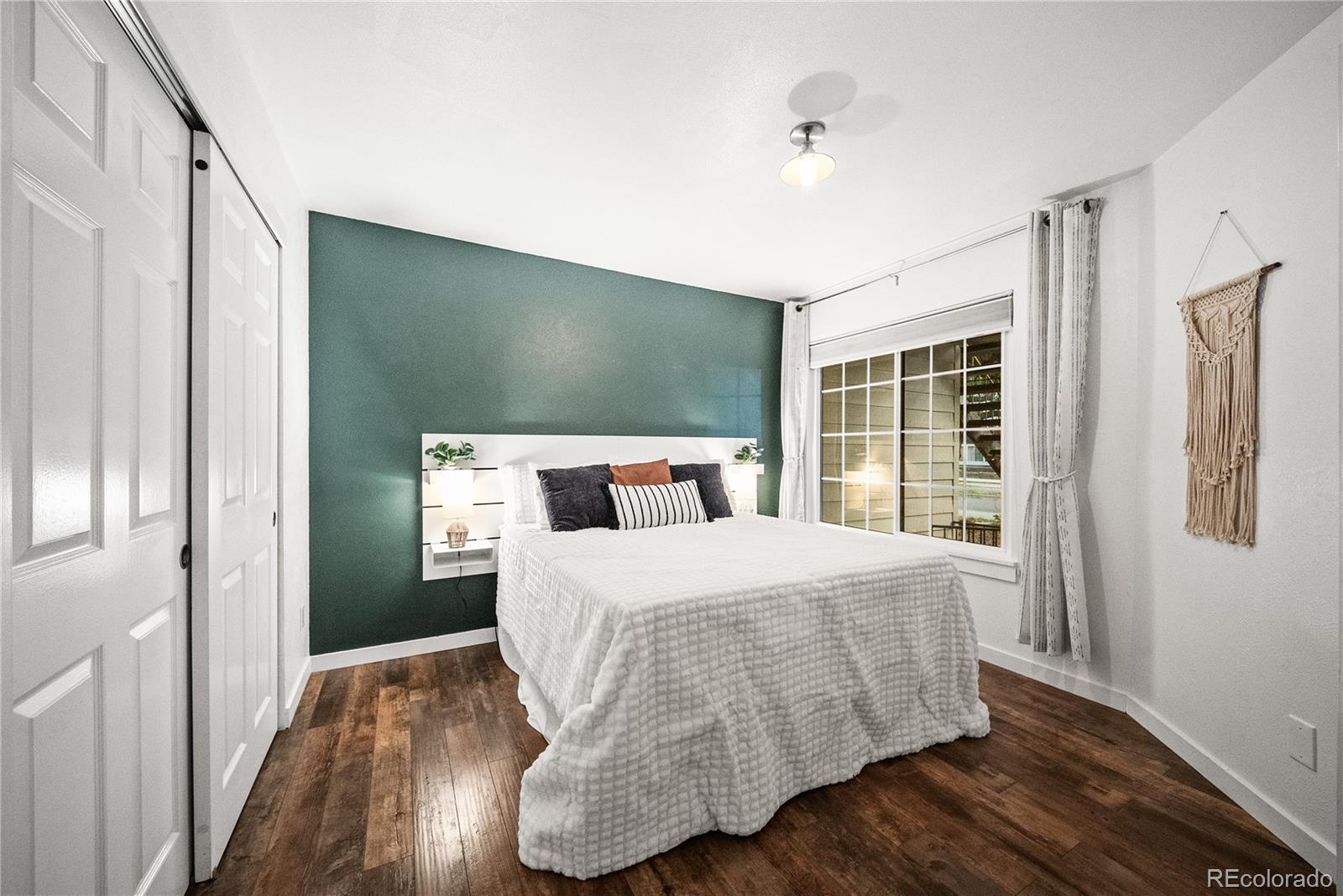 MLS Image #12 for 910 s dahlia street,denver, Colorado