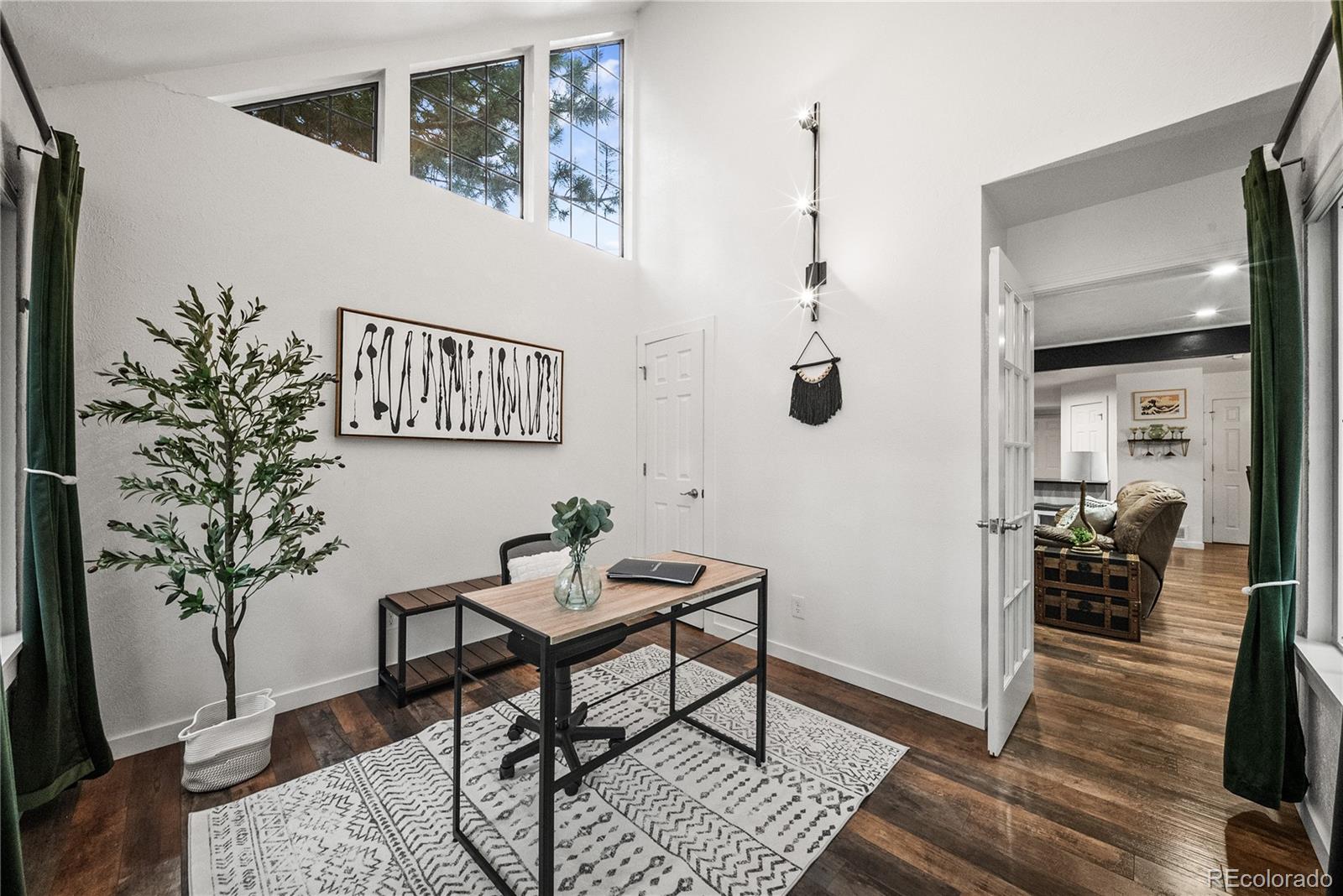 MLS Image #16 for 910 s dahlia street,denver, Colorado