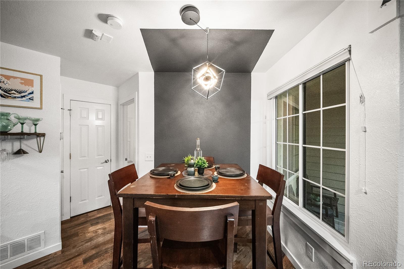 MLS Image #4 for 910 s dahlia street,denver, Colorado