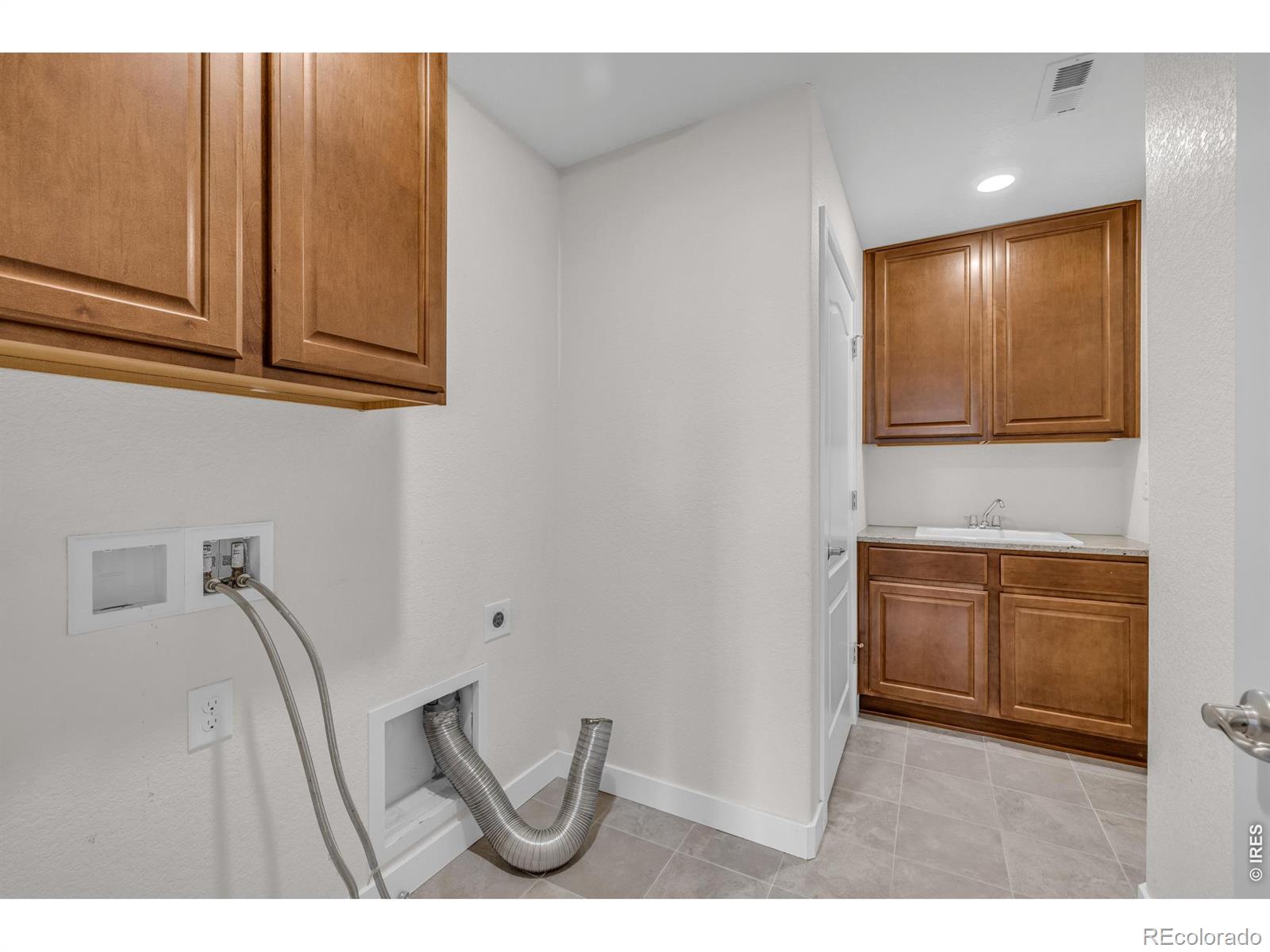 MLS Image #22 for 980  sandstone circle,erie, Colorado