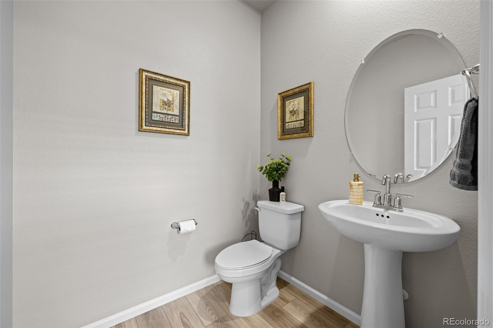 MLS Image #10 for 737 n tempe street,aurora, Colorado