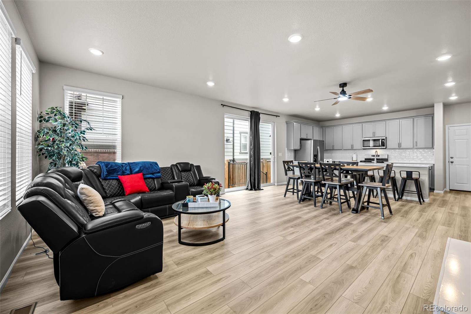 MLS Image #2 for 737 n tempe street,aurora, Colorado