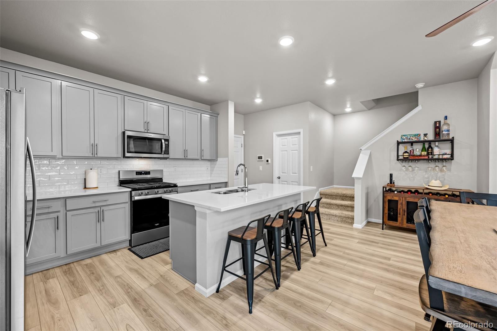 MLS Image #6 for 737 n tempe street,aurora, Colorado