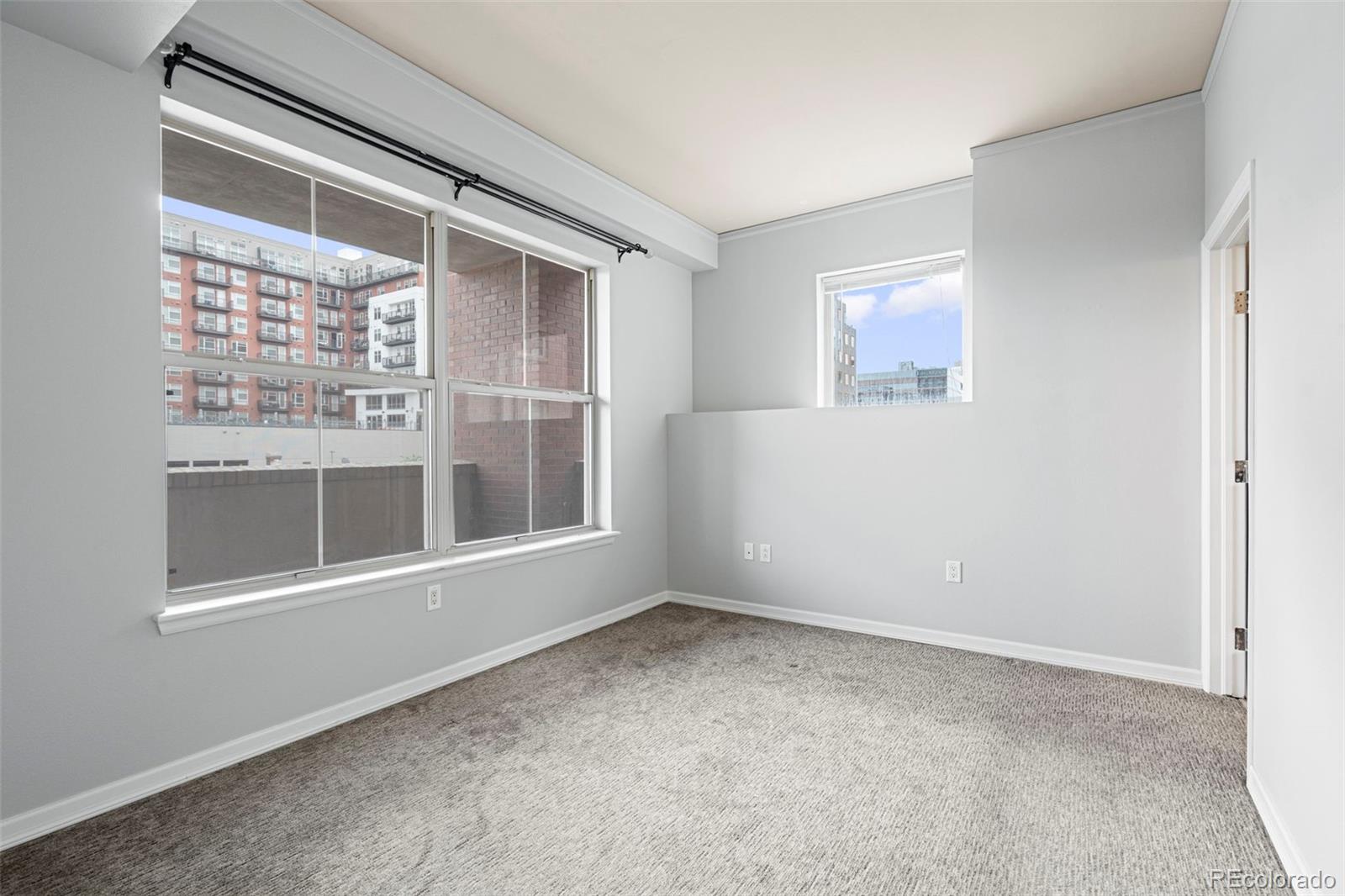 MLS Image #11 for 1975 n grant street,denver, Colorado