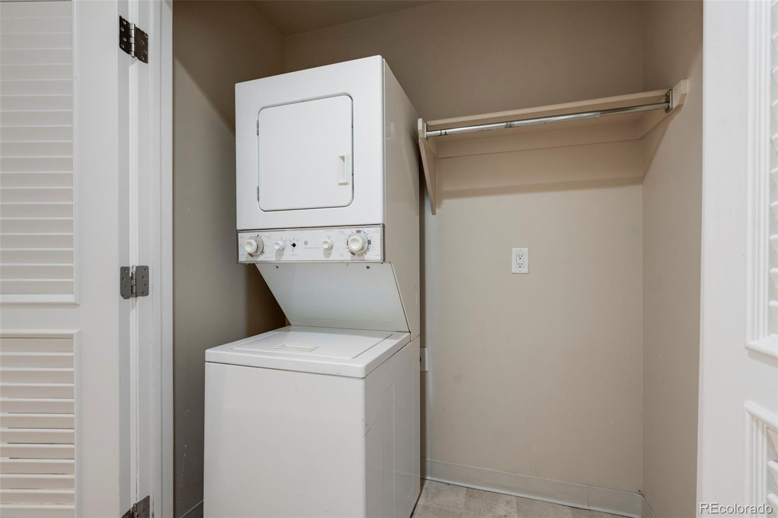 MLS Image #18 for 1975 n grant street,denver, Colorado