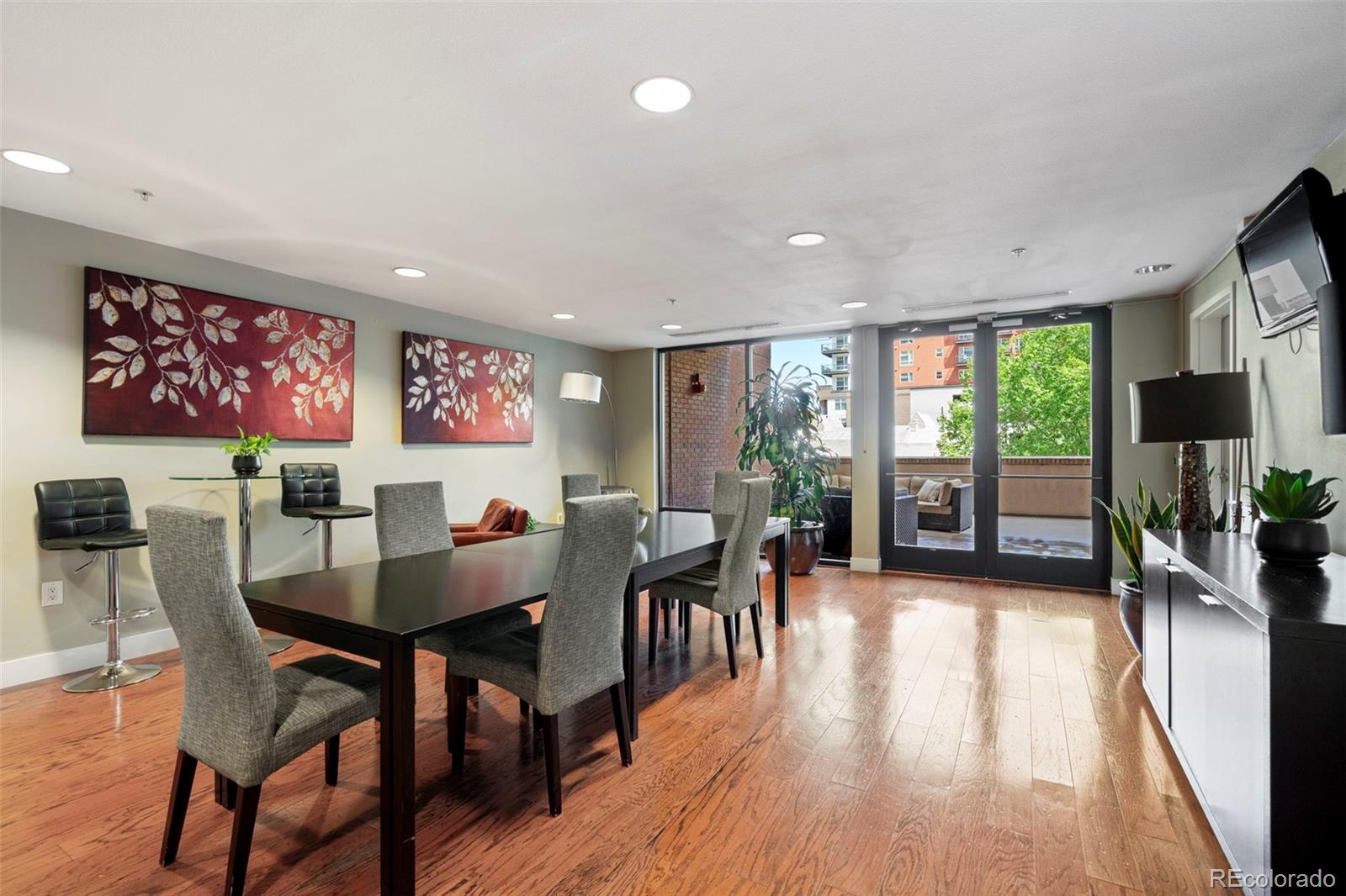 MLS Image #26 for 1975 n grant street,denver, Colorado