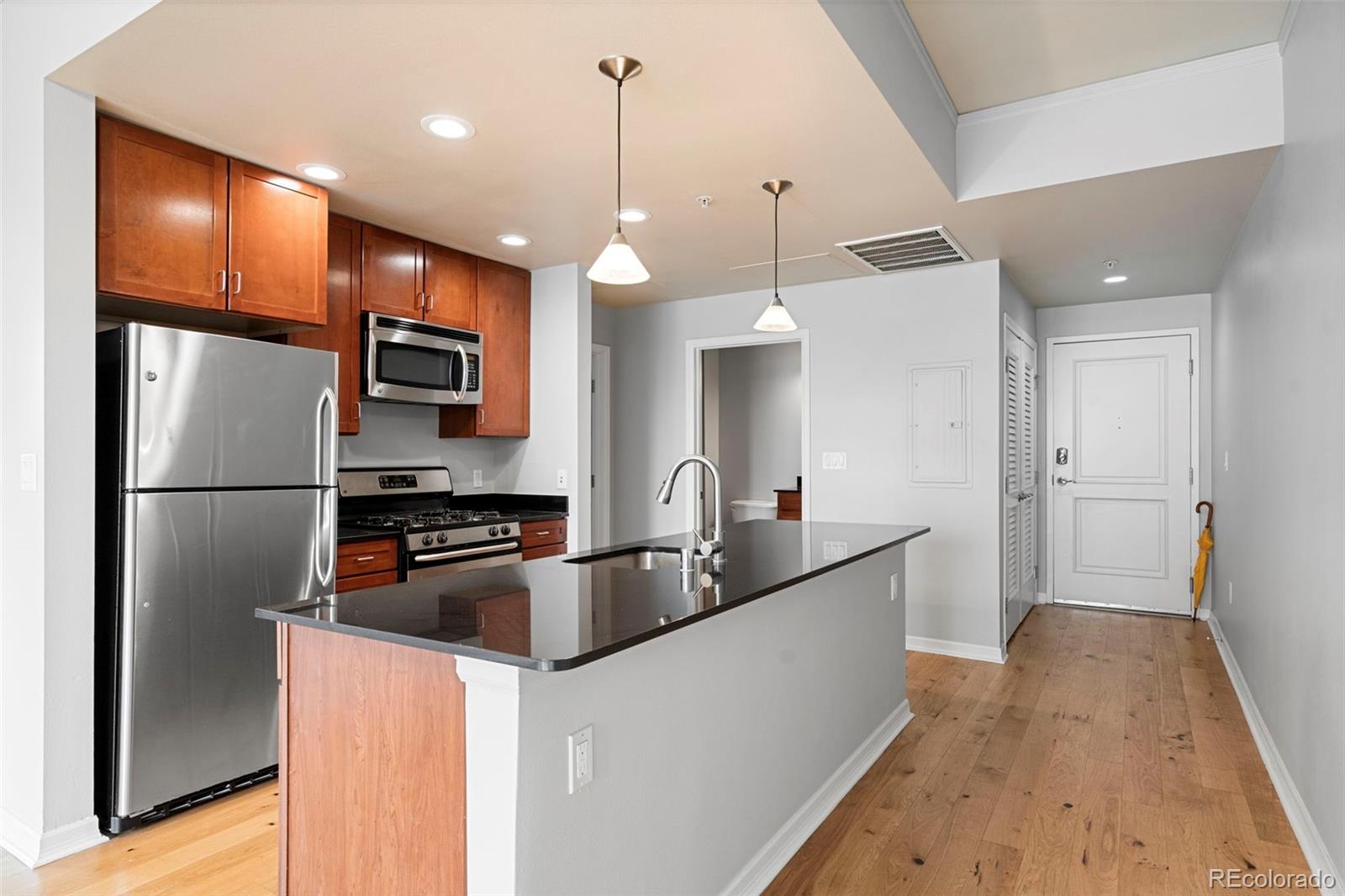 MLS Image #3 for 1975 n grant street,denver, Colorado