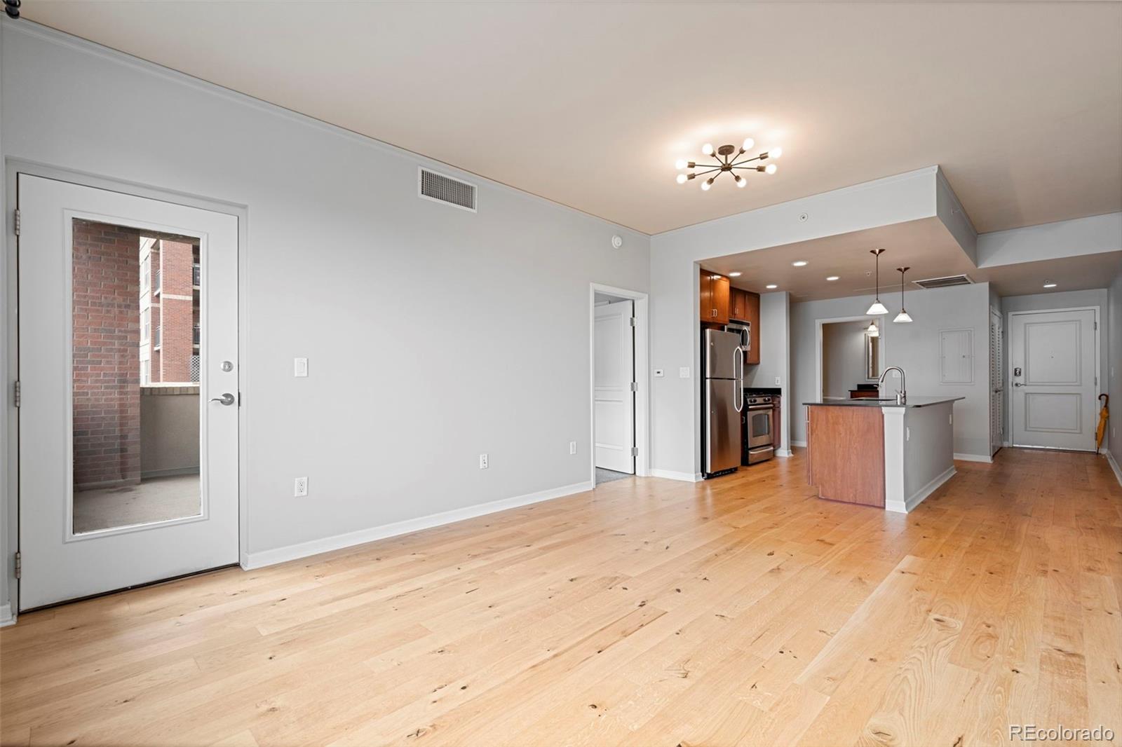 MLS Image #9 for 1975 n grant street,denver, Colorado