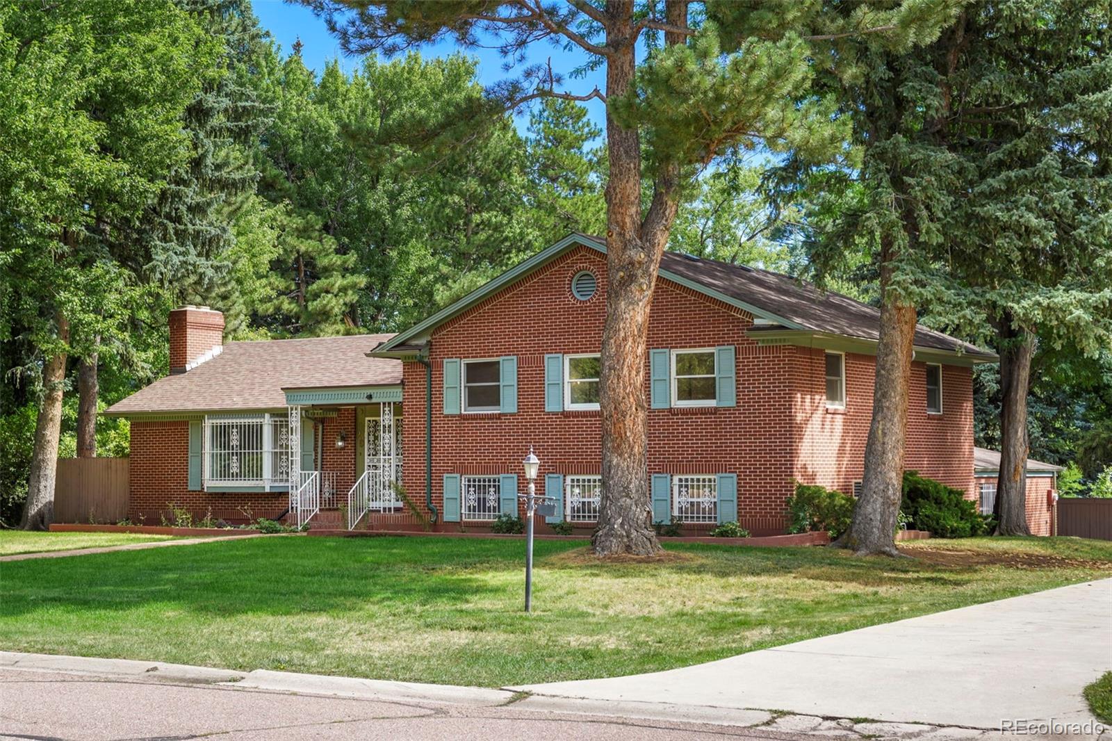 MLS Image #0 for 29  briarwood place,colorado springs, Colorado