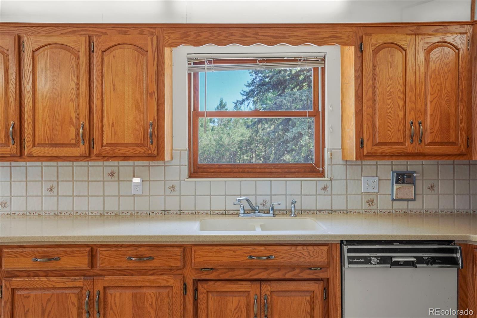 MLS Image #10 for 29  briarwood place,colorado springs, Colorado