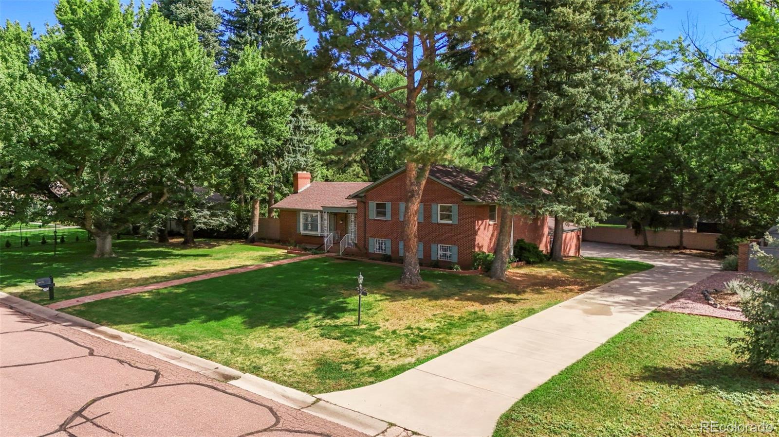 MLS Image #29 for 29  briarwood place,colorado springs, Colorado