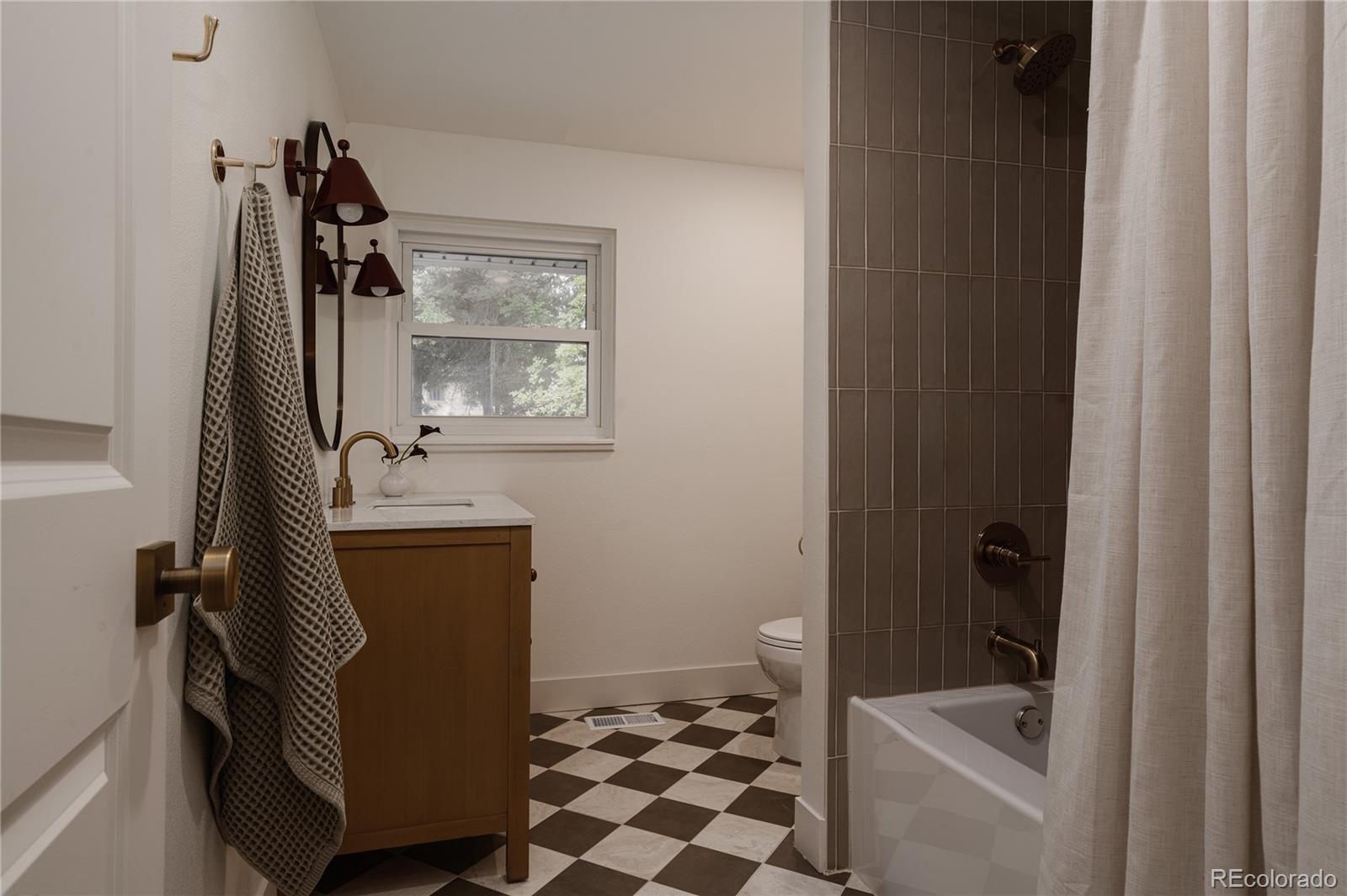 MLS Image #22 for 7478 w nichols place,littleton, Colorado