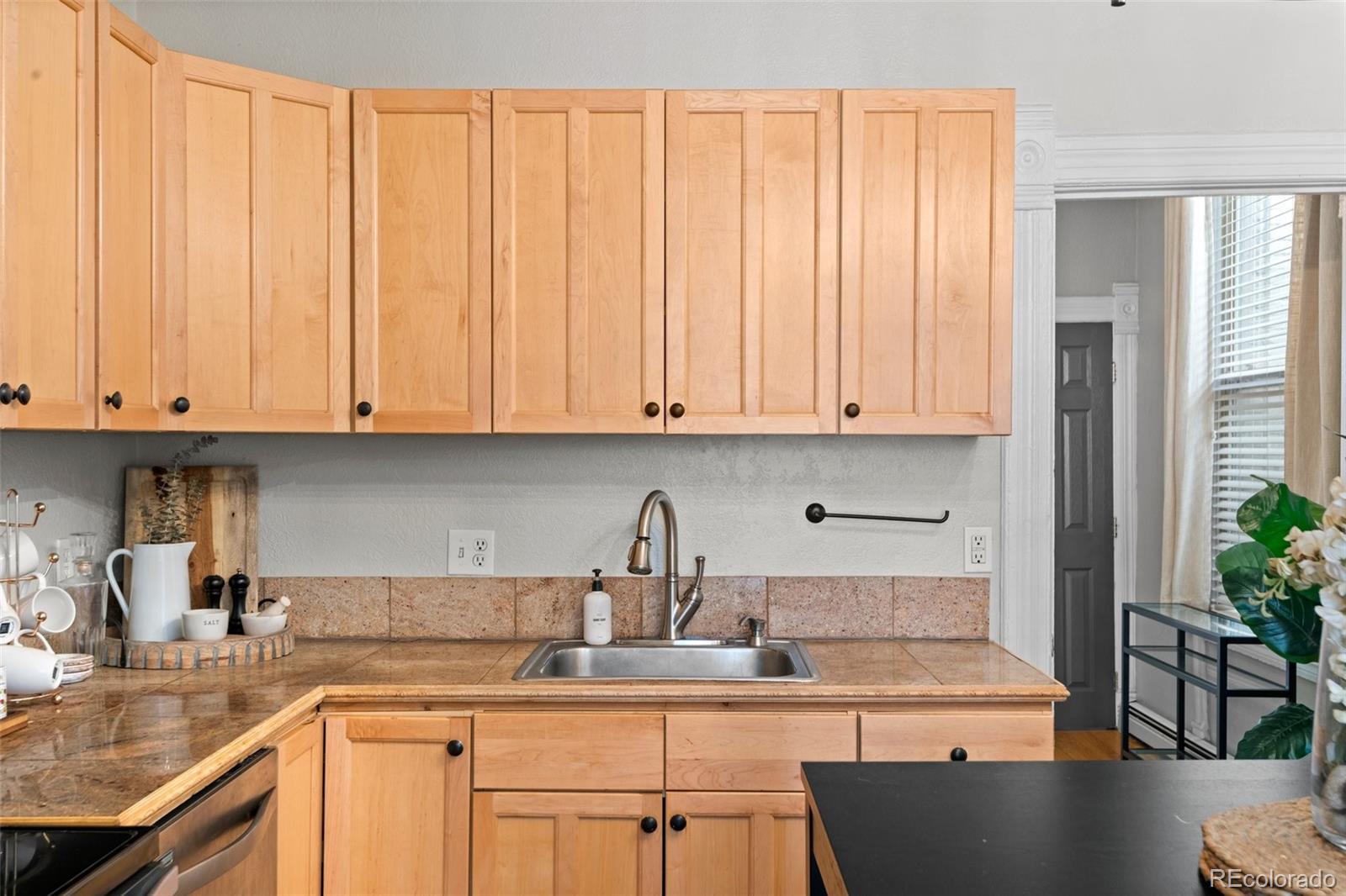MLS Image #8 for 1773 n washington street,denver, Colorado