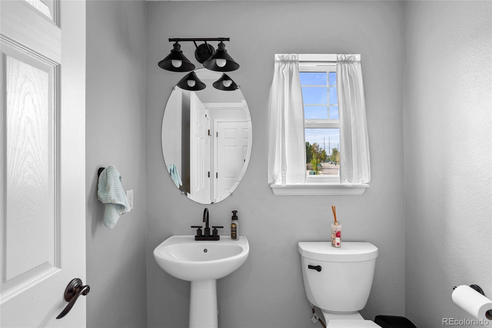MLS Image #18 for 4900 s flat rock way,aurora, Colorado