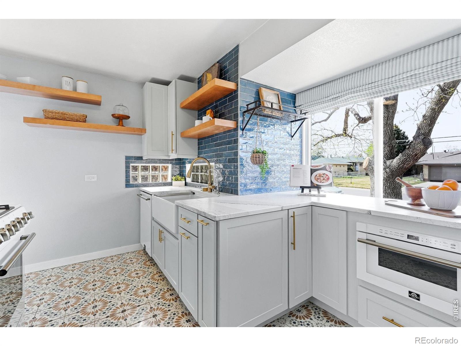 MLS Image #12 for 3564  magnolia street,denver, Colorado