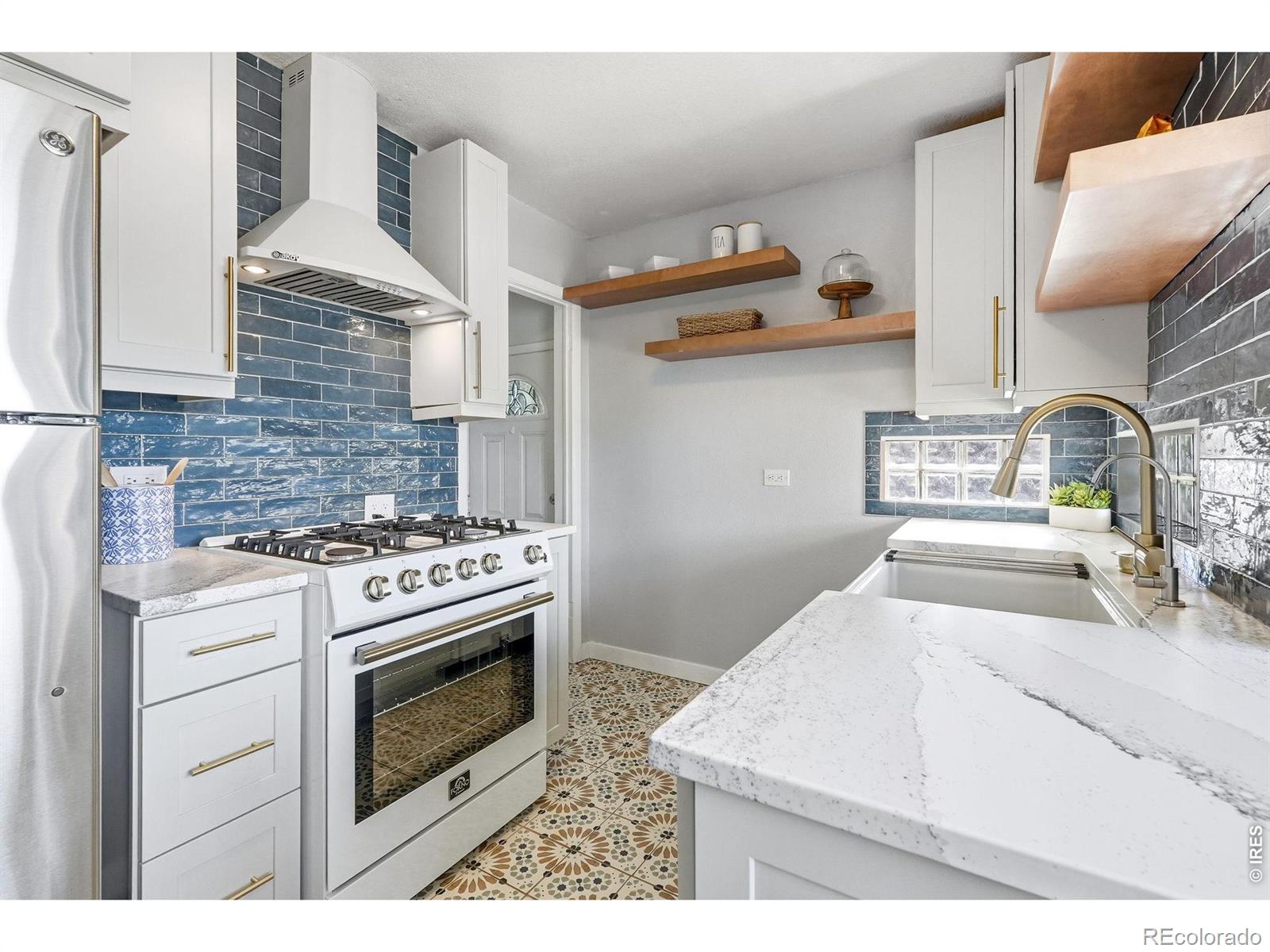 MLS Image #13 for 3564  magnolia street,denver, Colorado