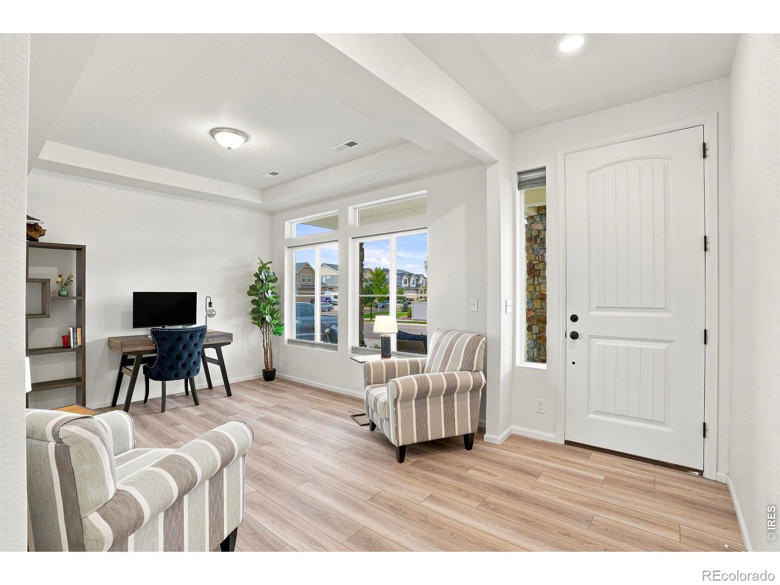 MLS Image #4 for 3808  sprucewood drive,johnstown, Colorado