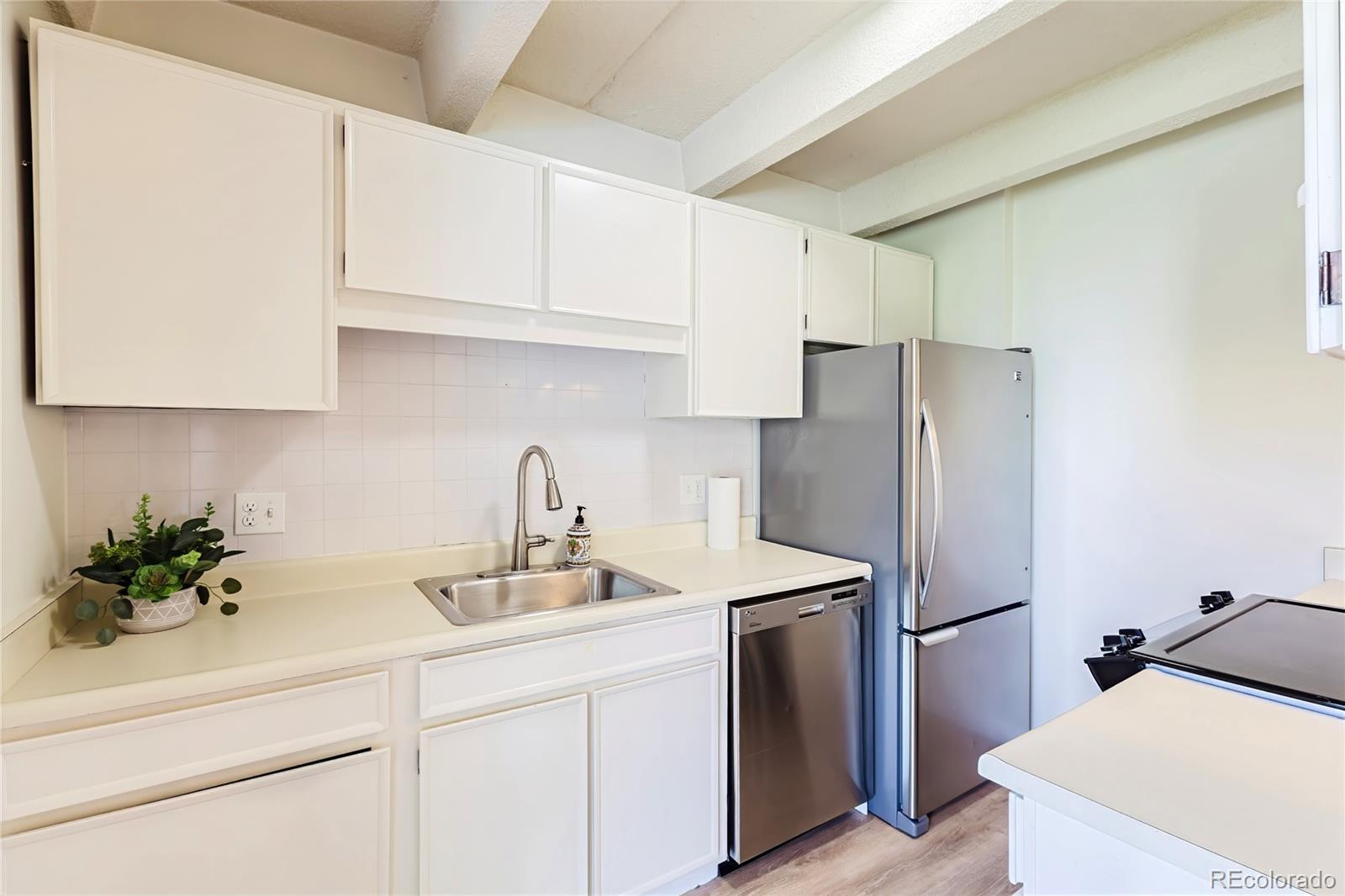 MLS Image #10 for 4801 e 9th avenue,denver, Colorado