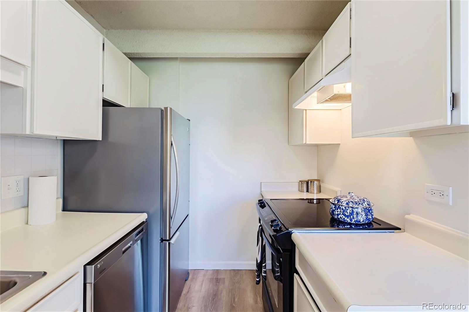 MLS Image #11 for 4801 e 9th avenue,denver, Colorado