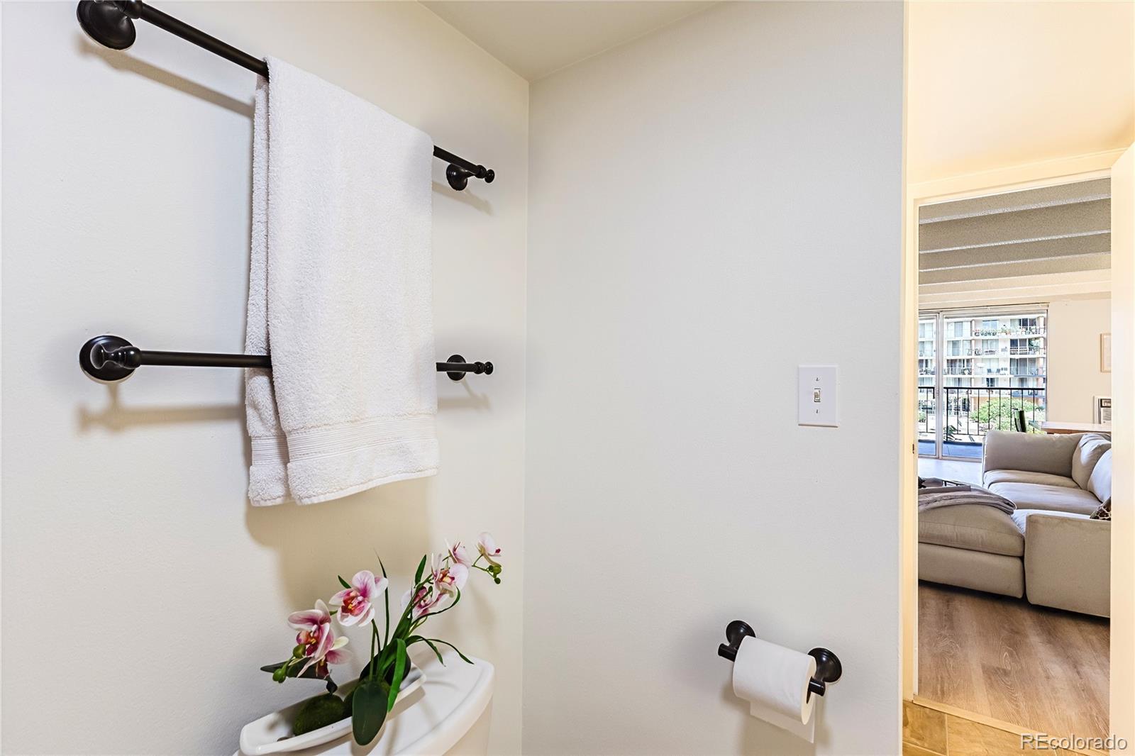 MLS Image #16 for 4801 e 9th avenue,denver, Colorado