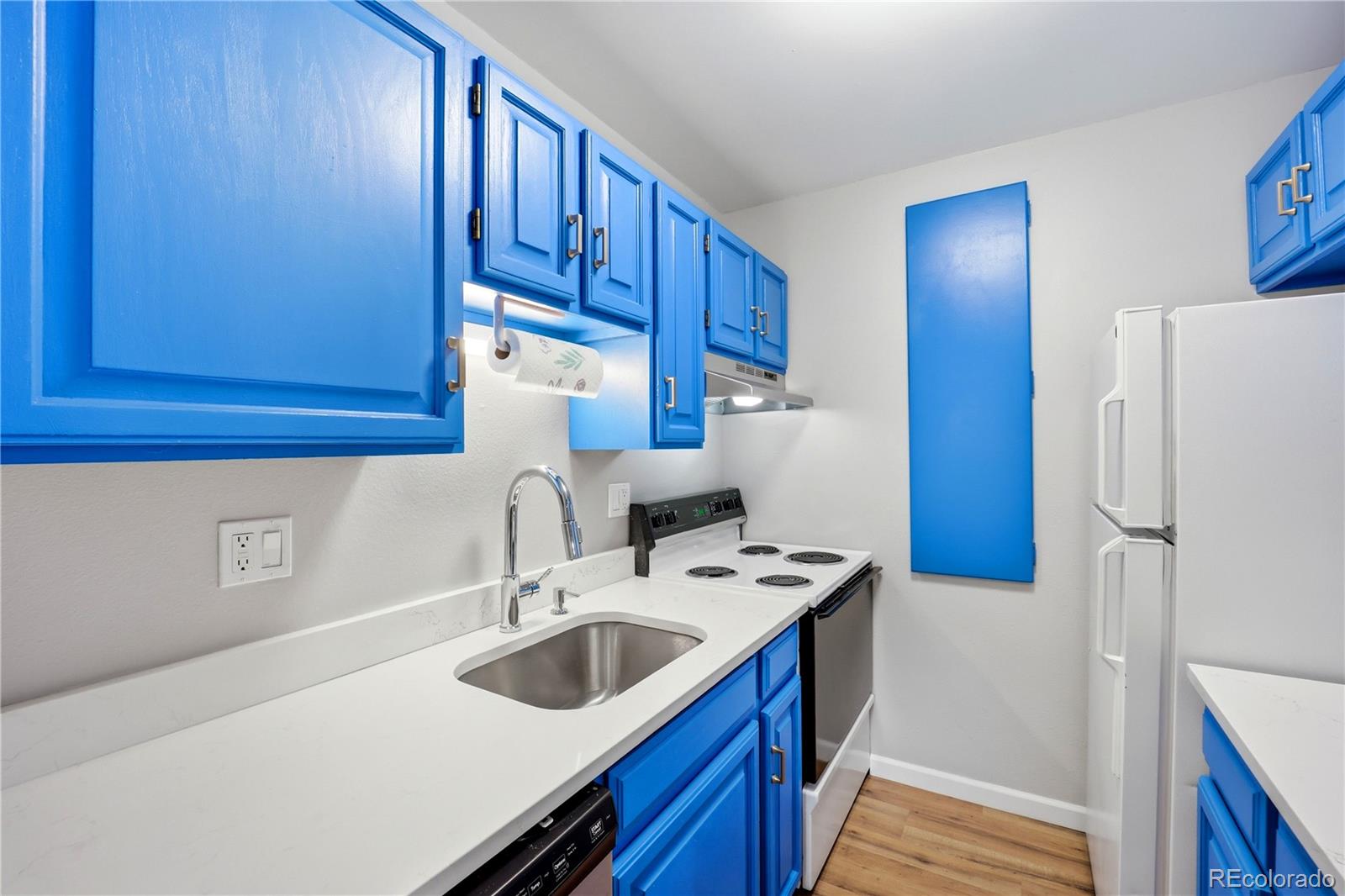 MLS Image #10 for 5995 e iliff avenue,denver, Colorado