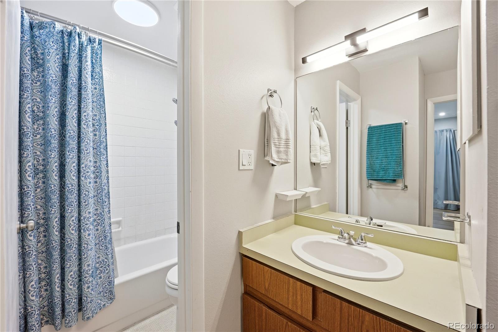 MLS Image #11 for 5995 e iliff avenue,denver, Colorado