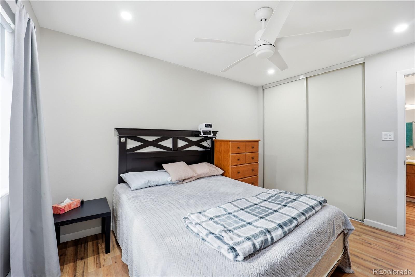 MLS Image #15 for 5995 e iliff avenue,denver, Colorado
