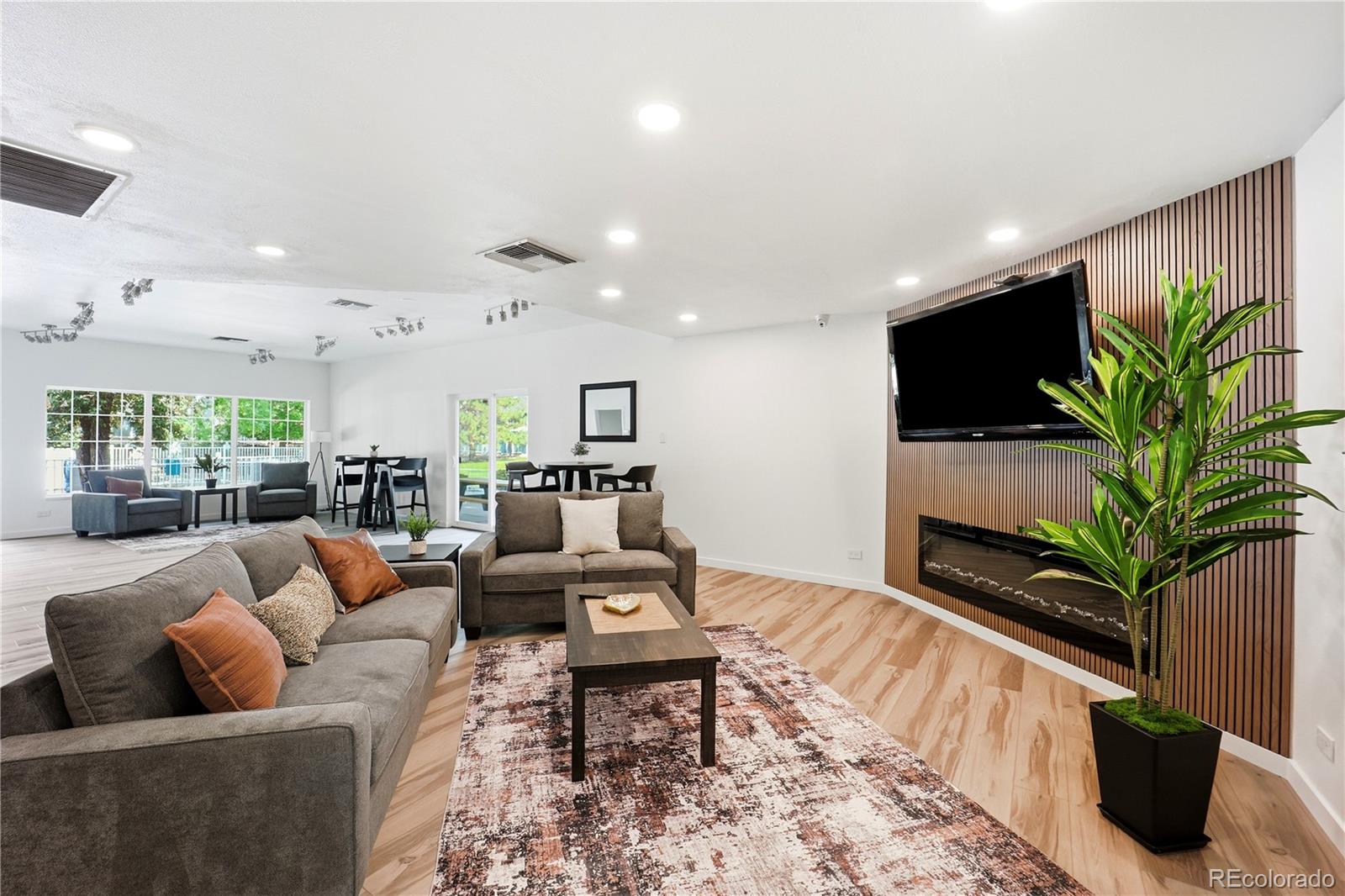 MLS Image #30 for 5995 e iliff avenue,denver, Colorado