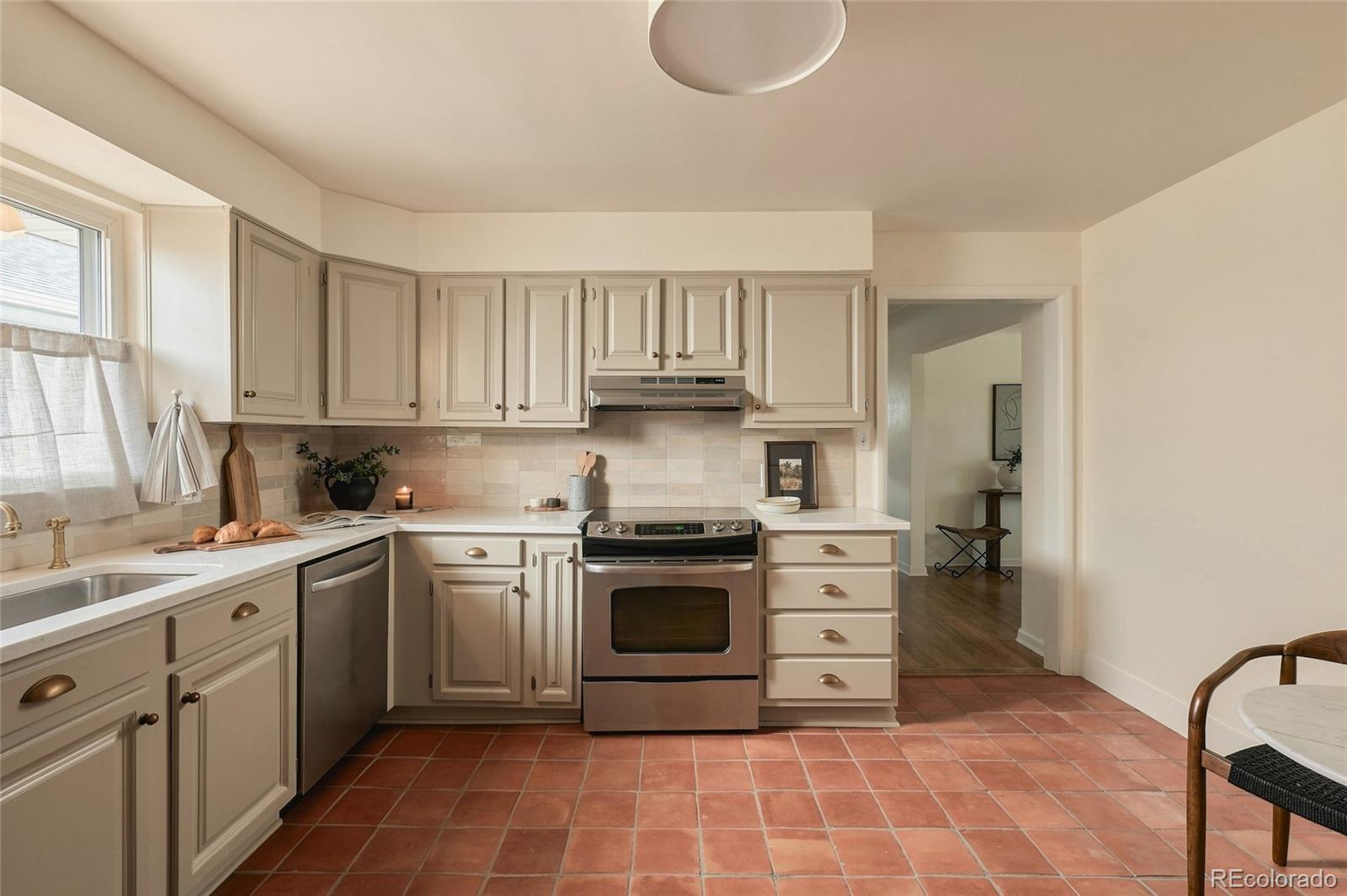 MLS Image #12 for 3990 w 43rd avenue,denver, Colorado