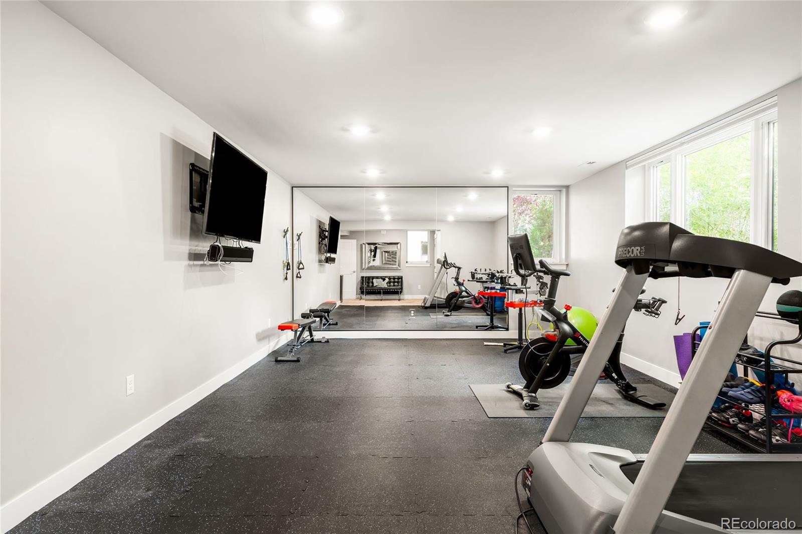 MLS Image #34 for 600 n high street,denver, Colorado