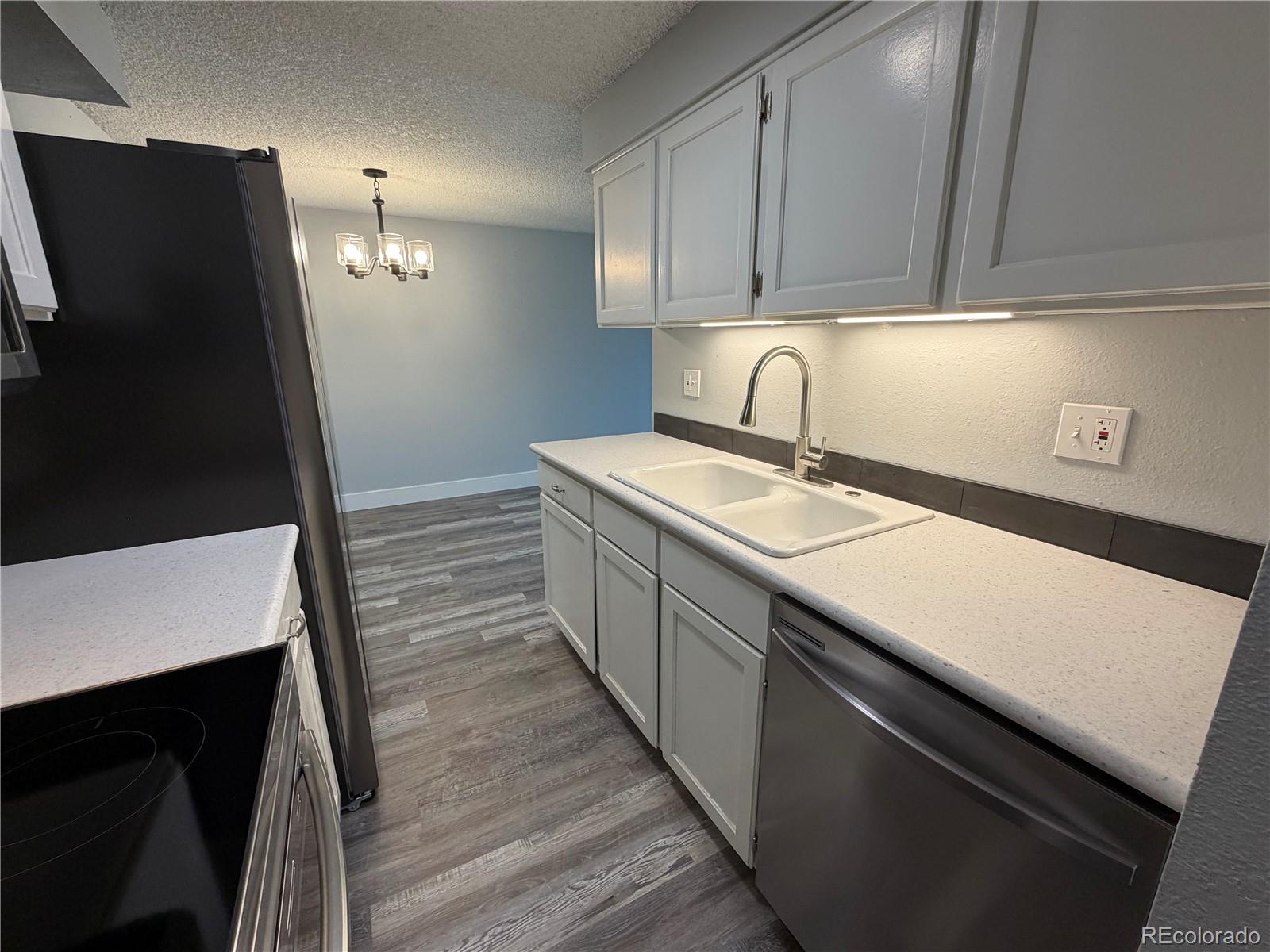 MLS Image #1 for 209 e highline circle,centennial, Colorado