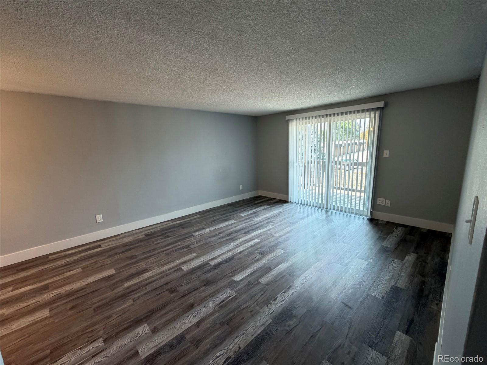 MLS Image #2 for 209 e highline circle,centennial, Colorado