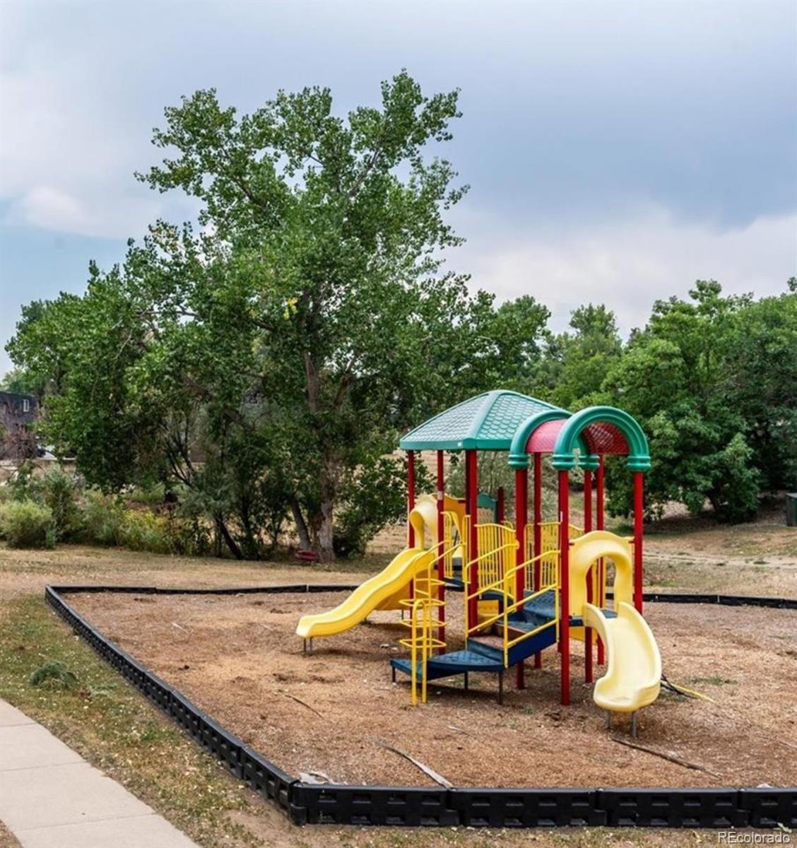 MLS Image #25 for 209 e highline circle,centennial, Colorado