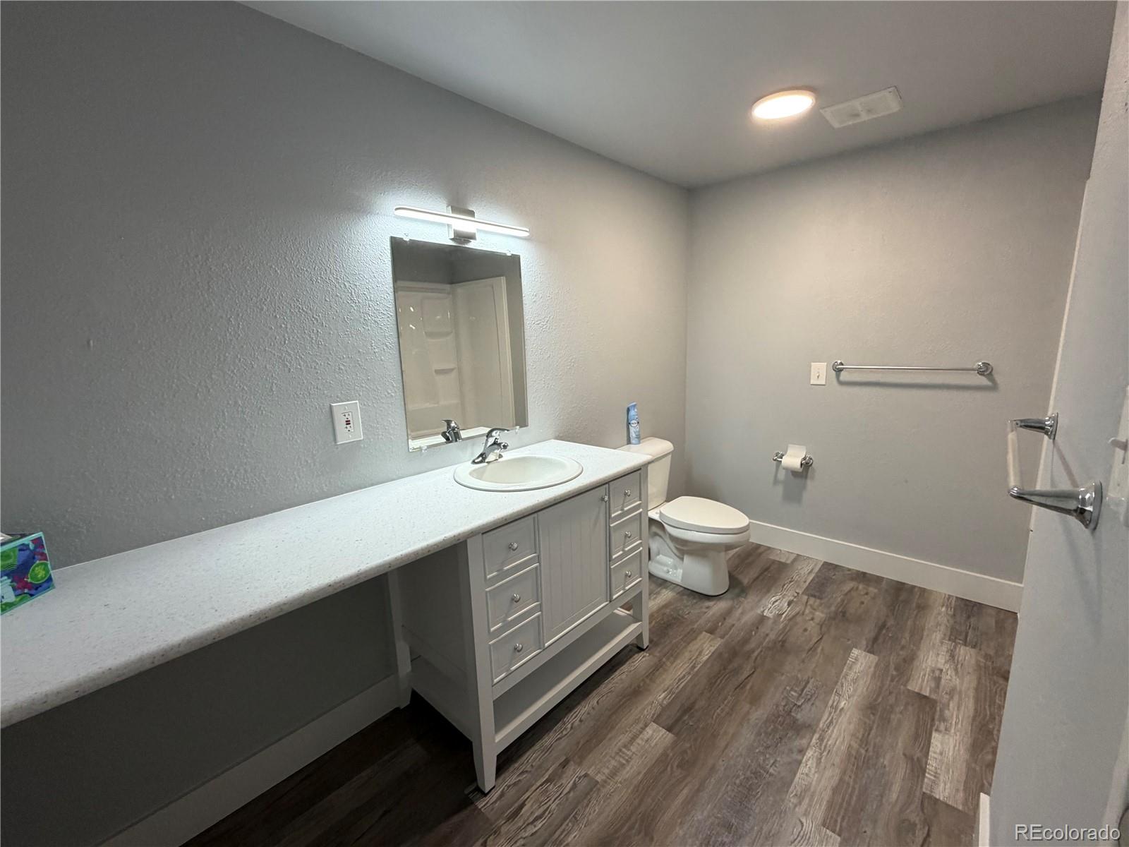 MLS Image #4 for 209 e highline circle,centennial, Colorado