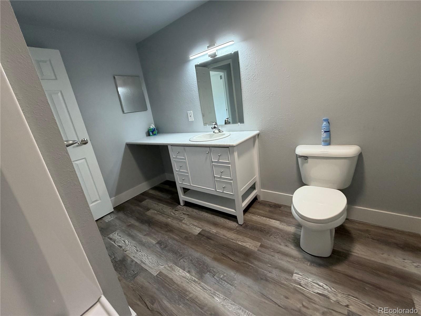 MLS Image #5 for 209 e highline circle,centennial, Colorado