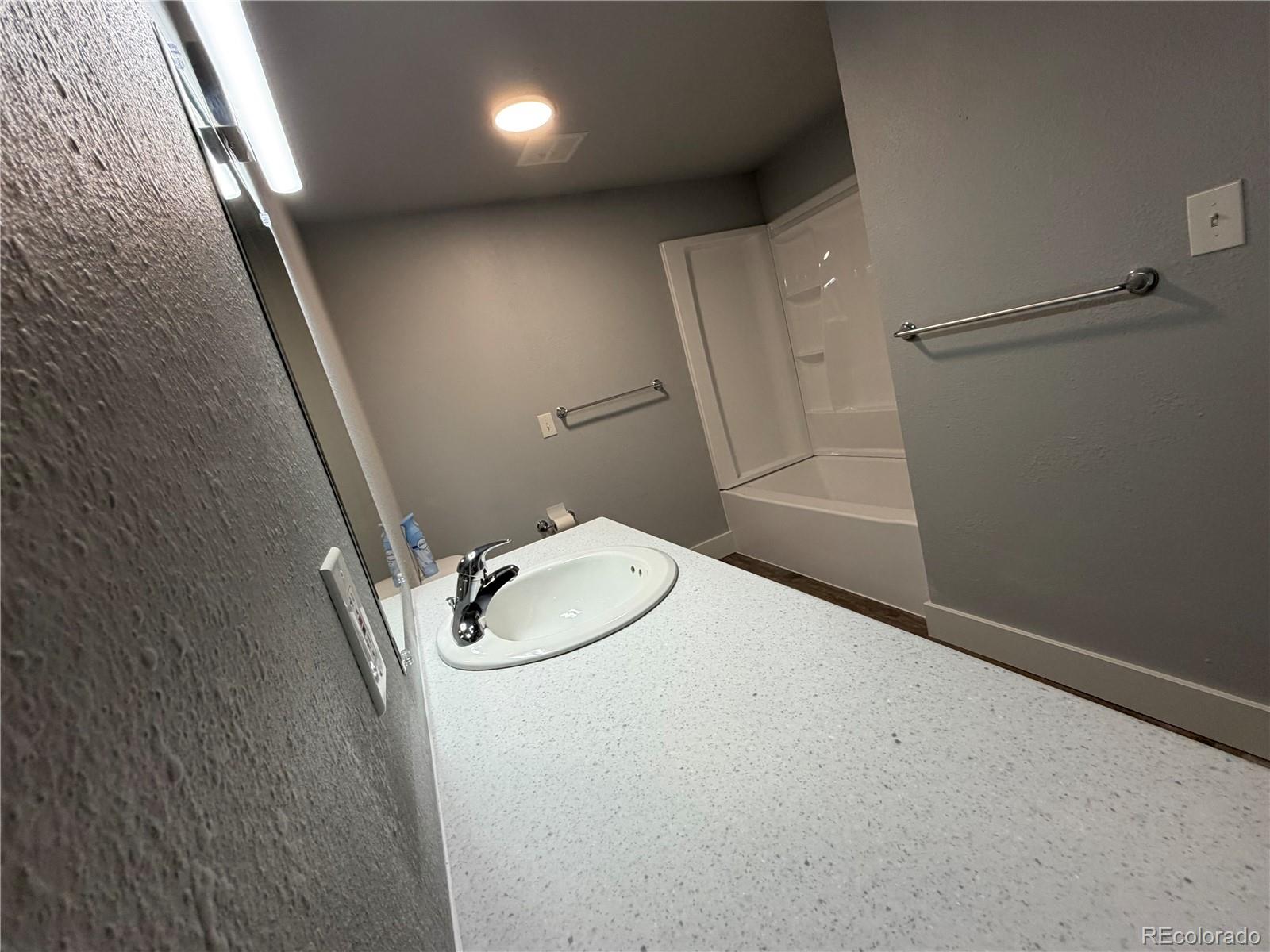 MLS Image #8 for 209 e highline circle,centennial, Colorado
