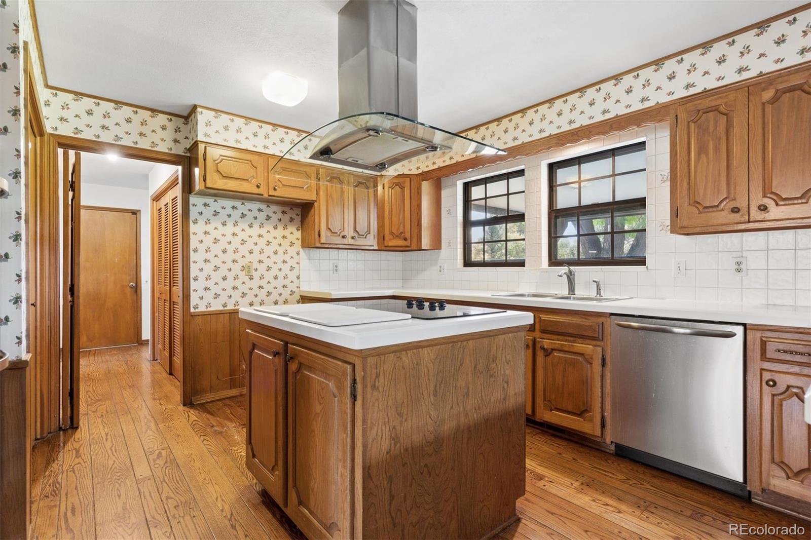 MLS Image #15 for 10  carriage lane,cherry hills village, Colorado