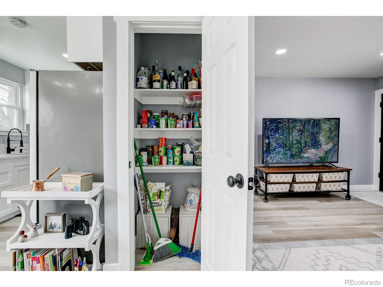 MLS Image #13 for 926  white elm drive,loveland, Colorado